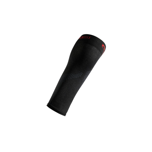 Ultra Pro calf sleeves - black/red